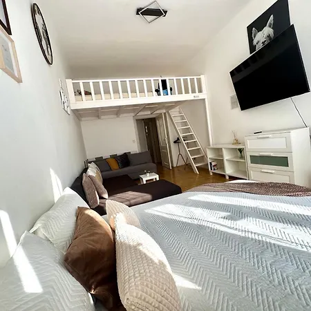 Fantastic In The Center Appartement Praag